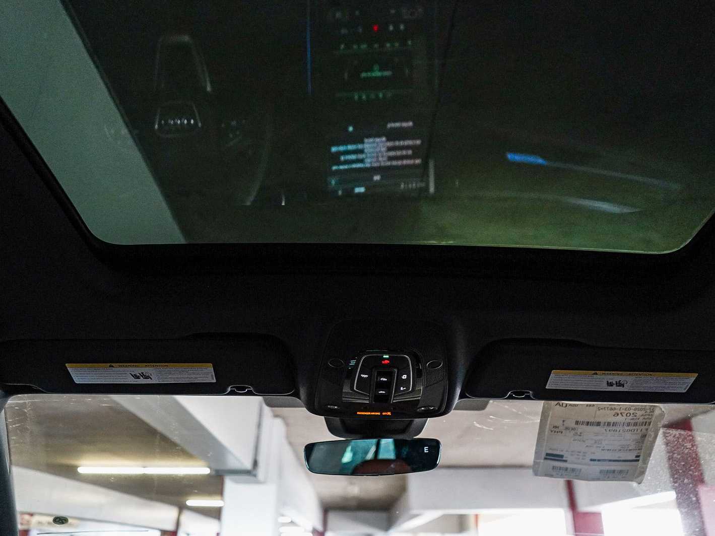 Thumbnail: 2026 Audi Q8 - 16