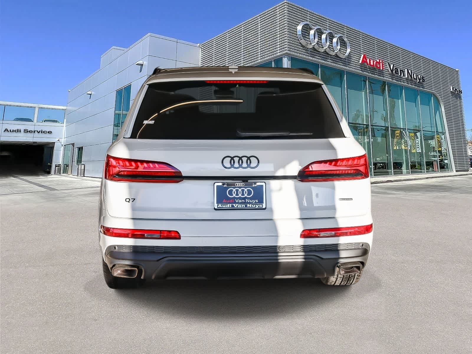 Thumbnail: 2026 Audi Q7 - 5