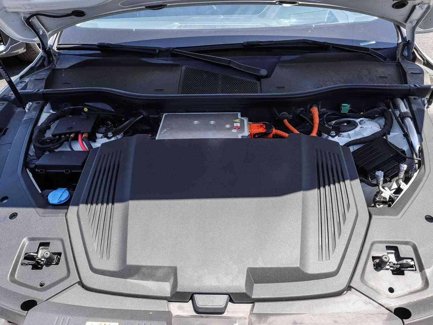 Thumbnail: 2024 Audi Q8 e-tron - 26