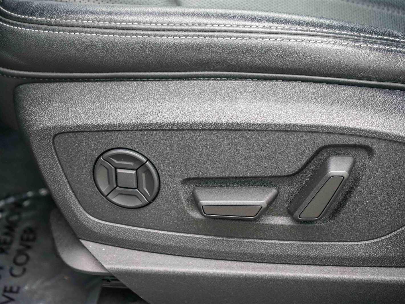 Thumbnail: 2024 Audi Q8 e-tron - 20