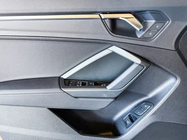 Thumbnail: 2025 Audi Q3 - 22