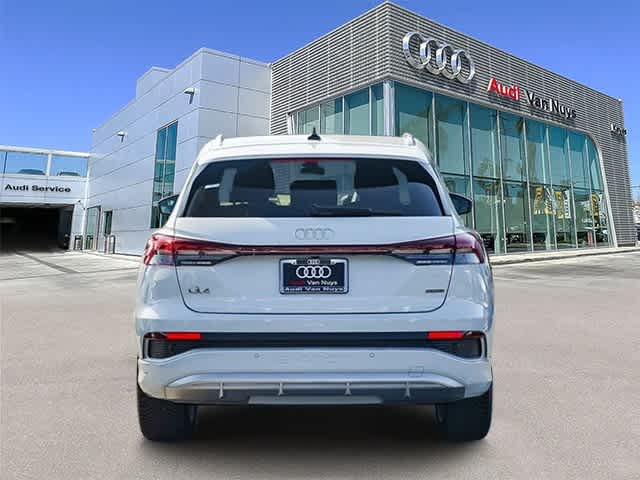 Thumbnail: 2023 Audi Q4 e-tron - 5