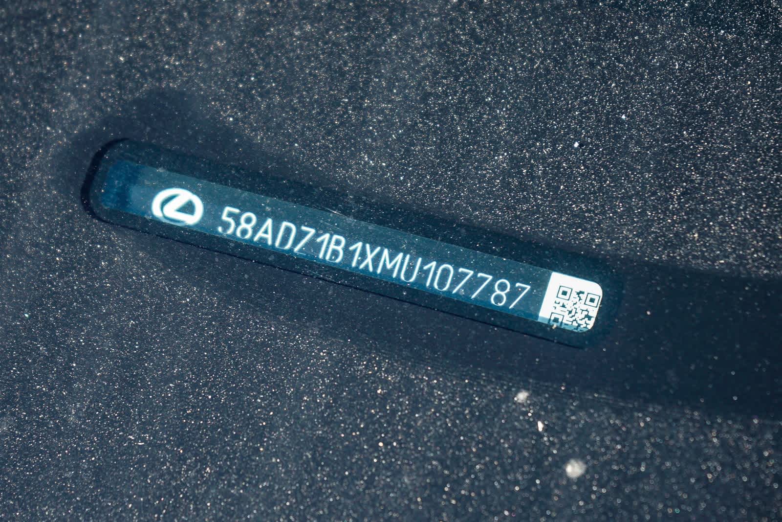 Thumbnail: 2021 Lexus ES - 11