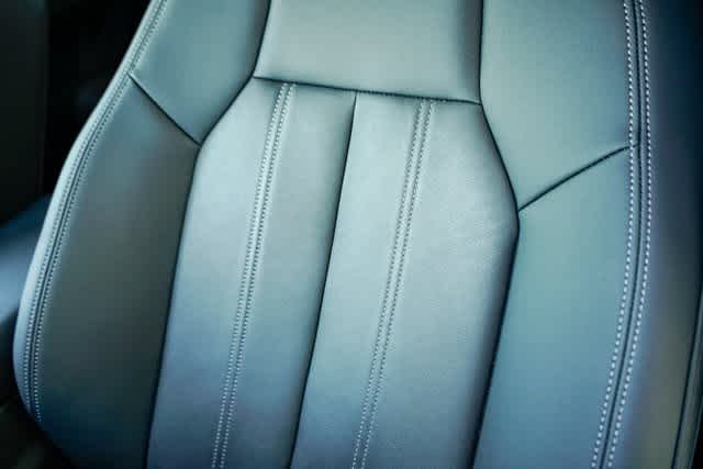 Thumbnail: 2025 Audi Q6 e-tron - 26