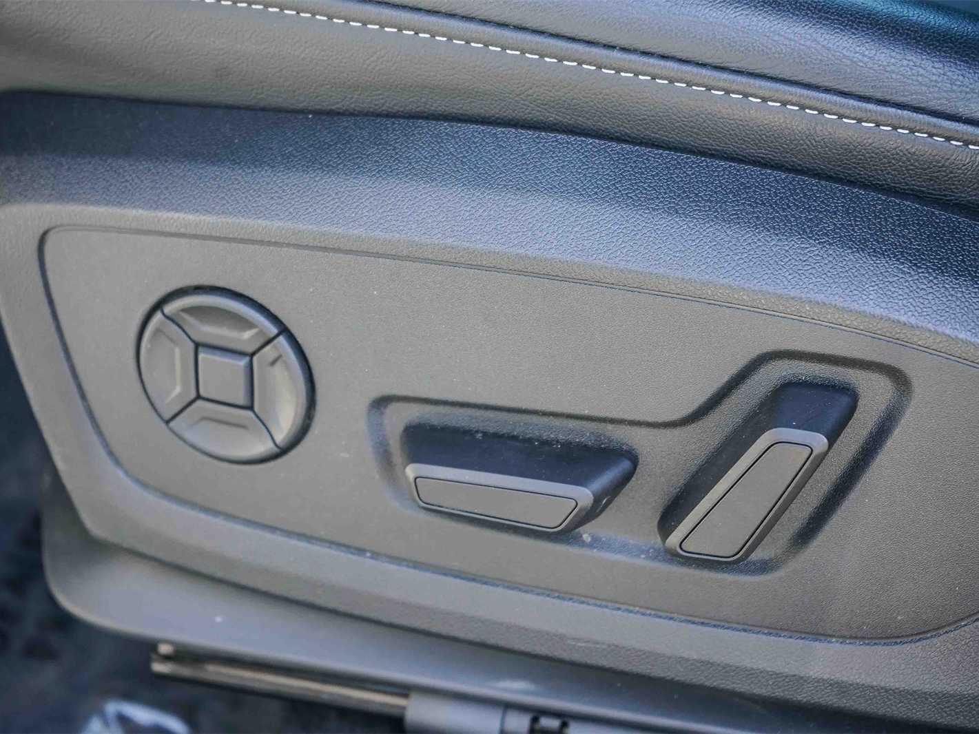 Thumbnail: 2024 Audi Q4 e-tron - 20