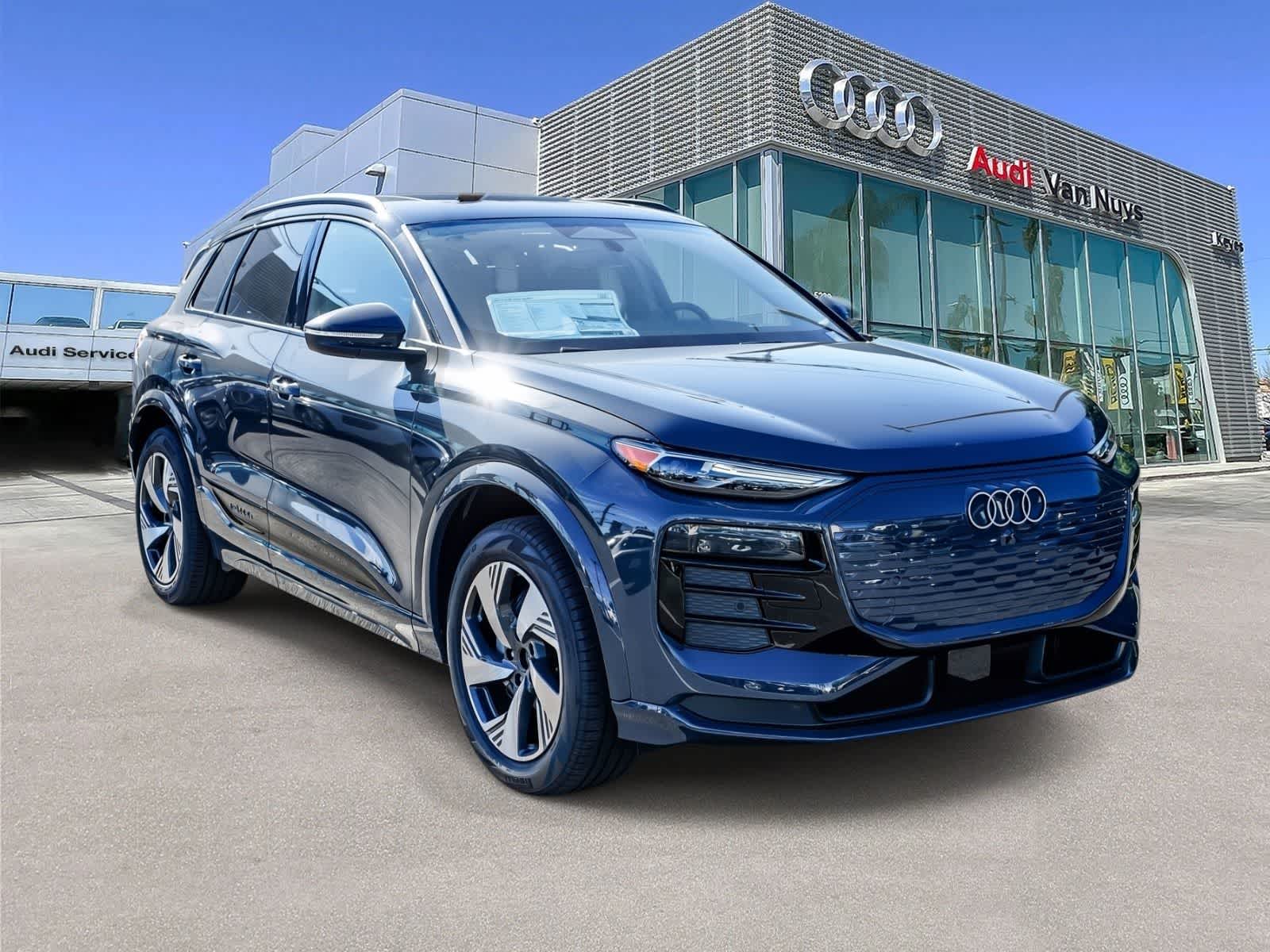 Thumbnail: 2025 Audi Q6 e-tron - 5