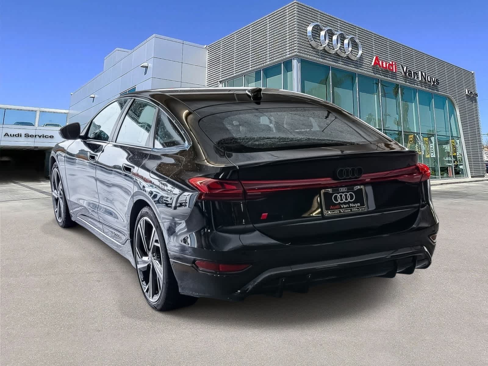 Thumbnail: 2025 Audi e-tron S - 6