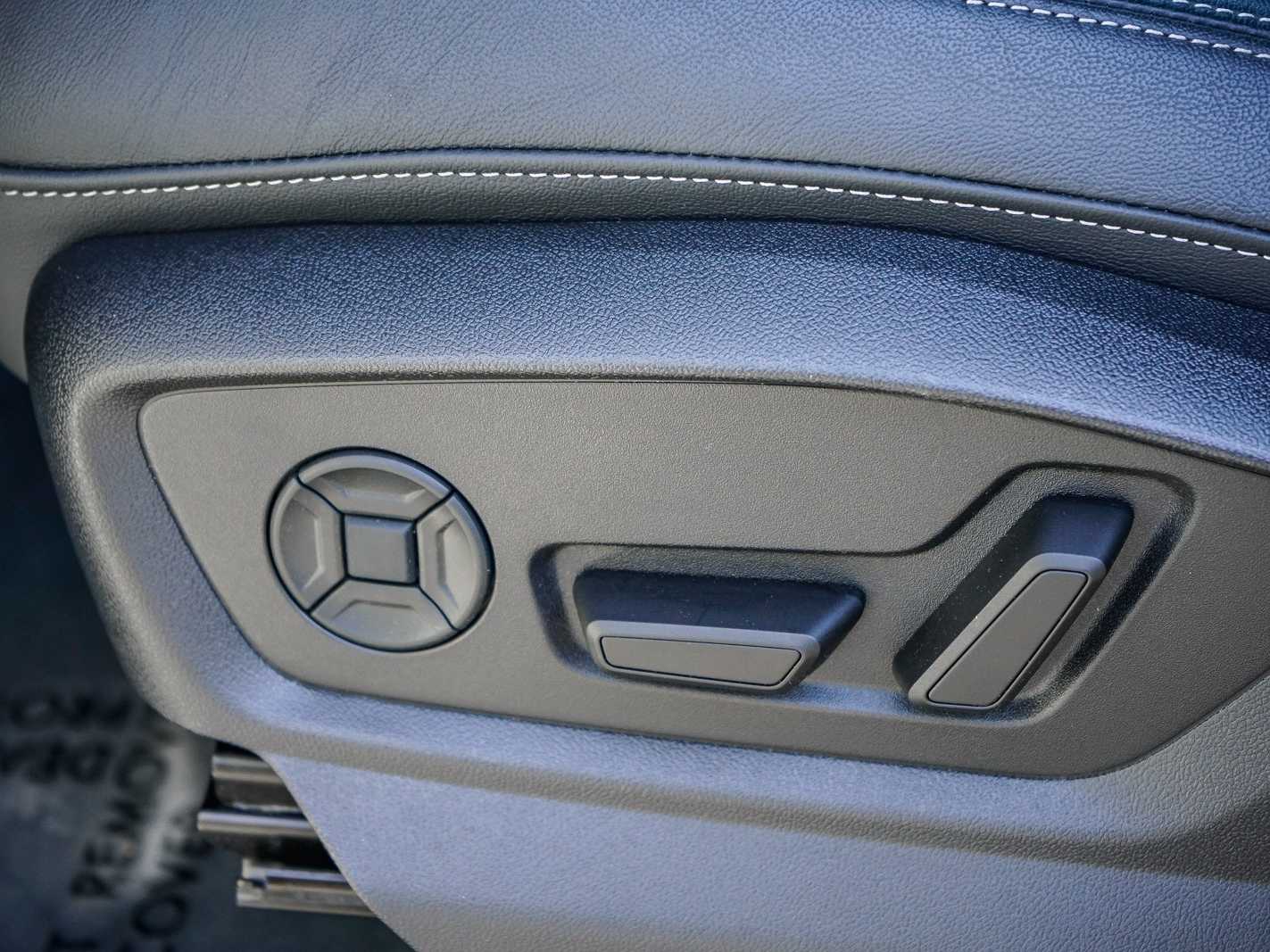 Thumbnail: 2025 Audi Q7 - 19