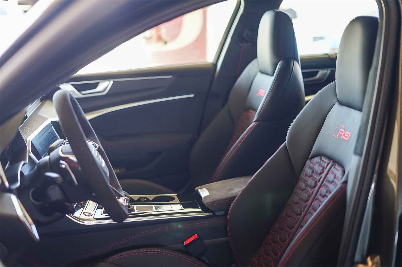 Thumbnail: 2026 Audi RS 6 - 20