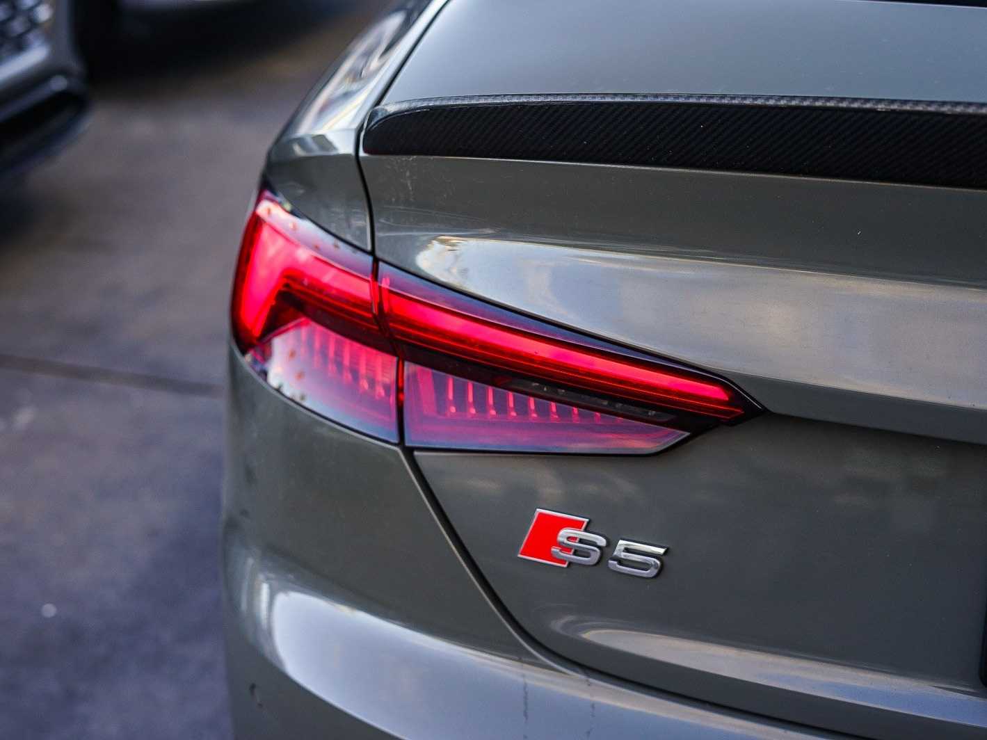 Thumbnail: 2019 Audi S5 - 11