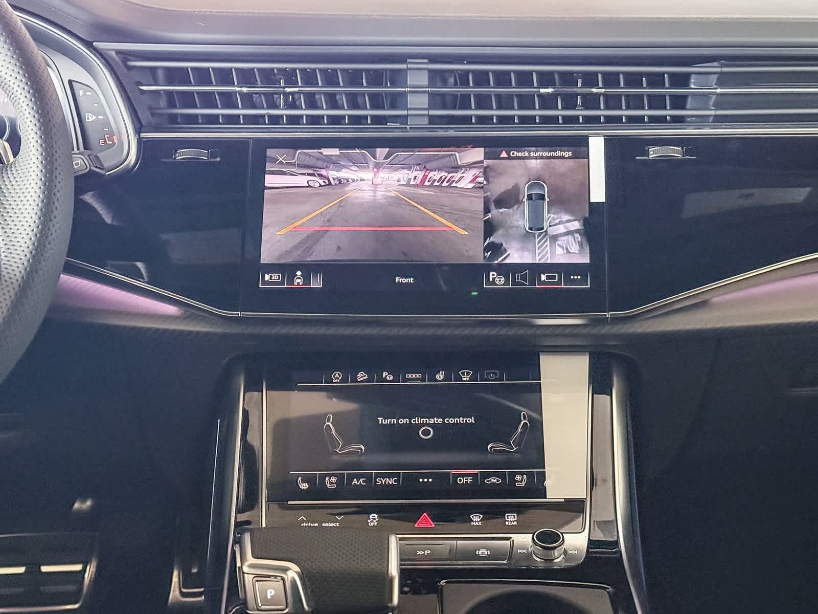 Thumbnail: 2026 Audi RS Q8 - 14