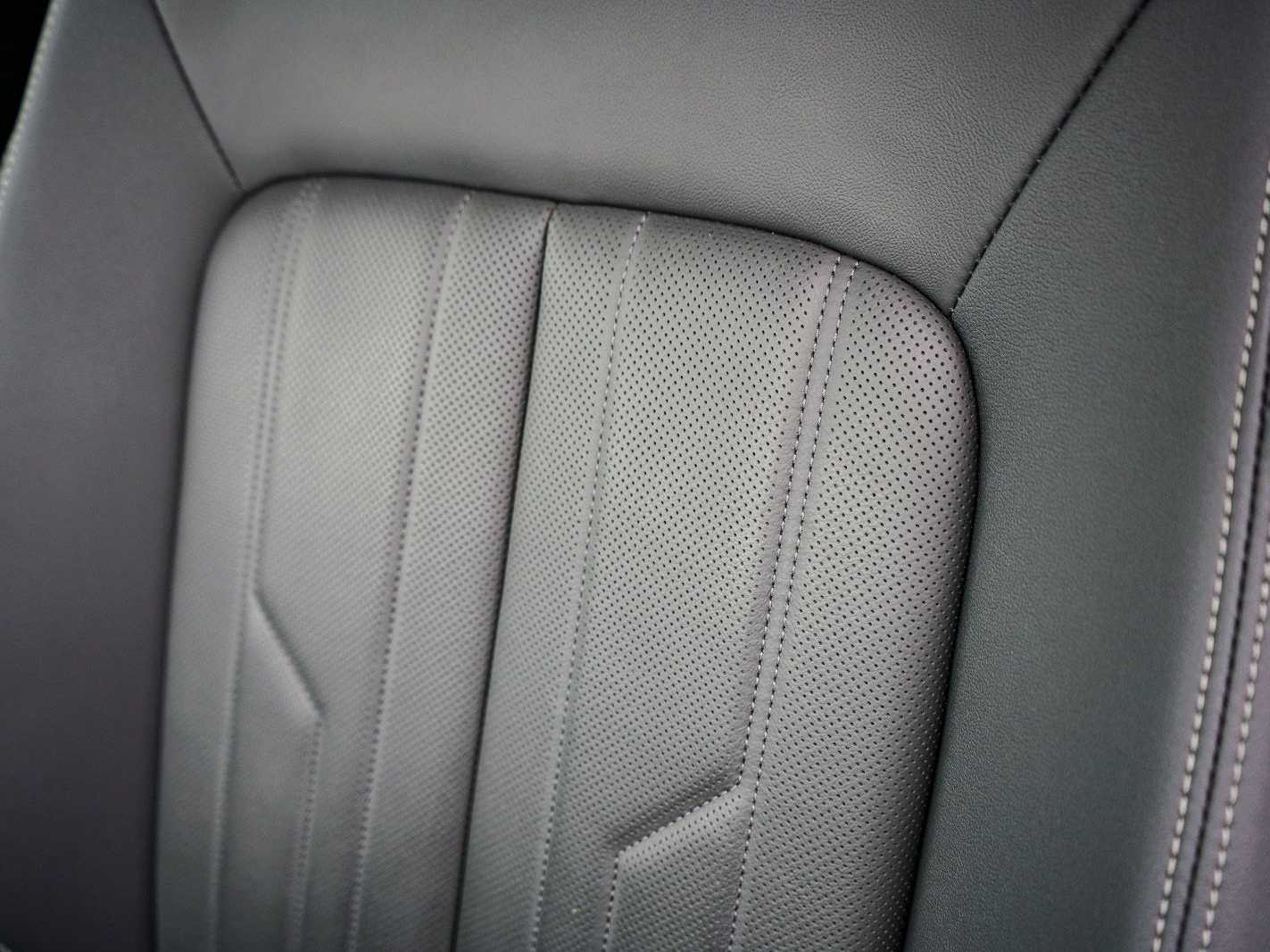 Thumbnail: 2024 Audi Q8 e-tron - 25