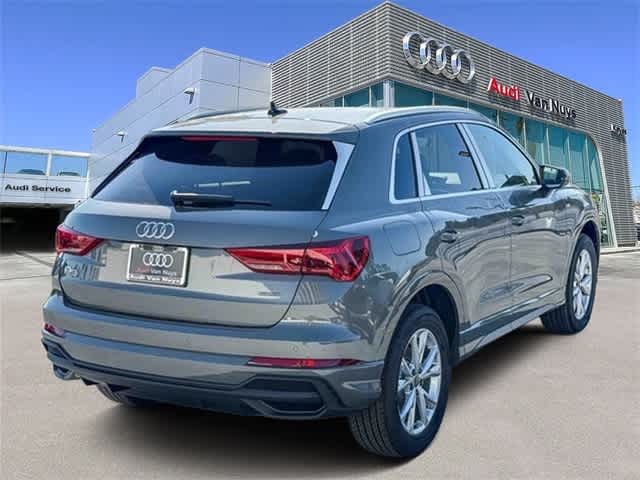 Thumbnail: 2025 Audi Q3 - 4