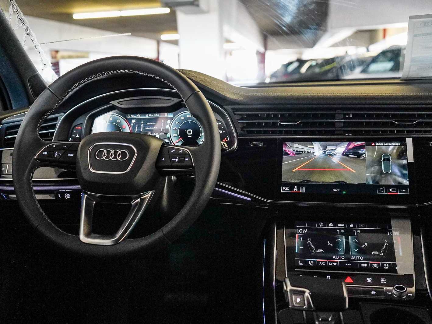 Thumbnail: 2026 Audi Q7 - 13