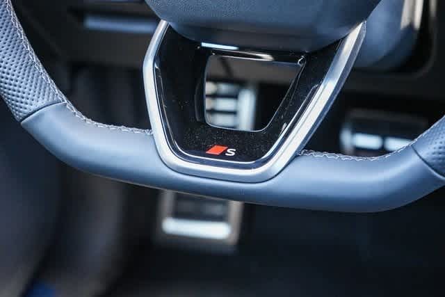 Thumbnail: 2025 Audi SQ5 - 24