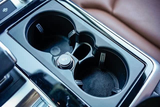 Thumbnail: 2022 Audi Q8 - 22