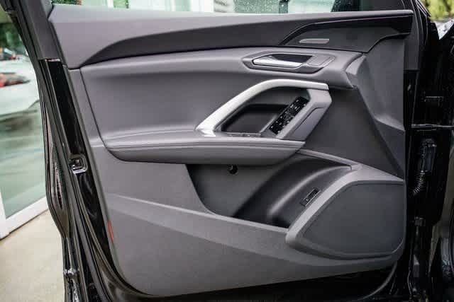 Thumbnail: 2025 Audi Q5 - 19