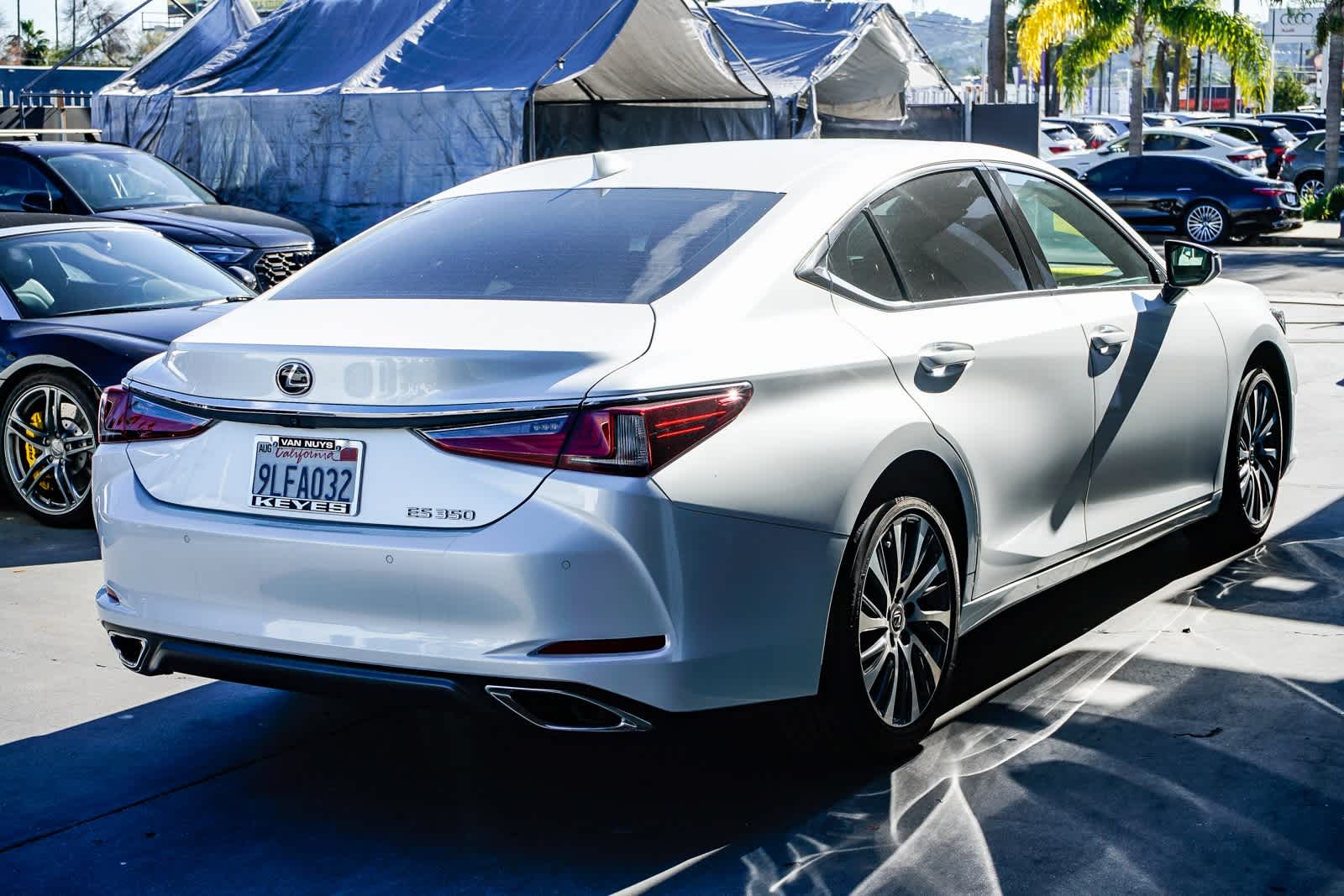 Thumbnail: 2021 Lexus ES - 4