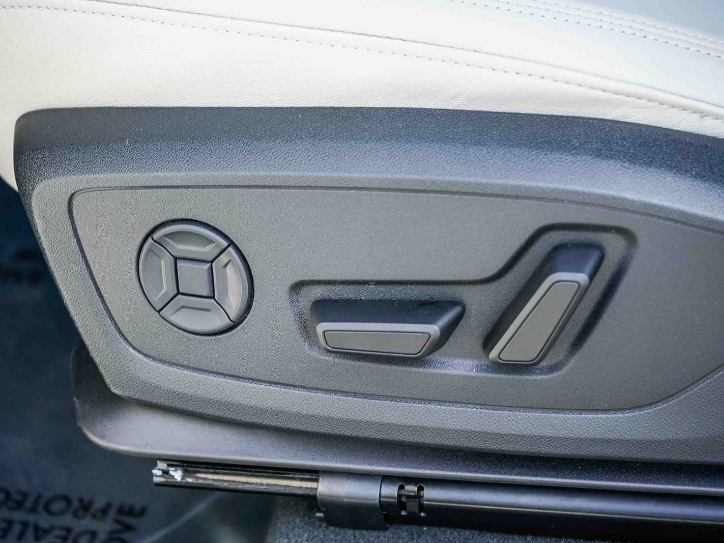 Thumbnail: 2025 Audi Q3 - 20