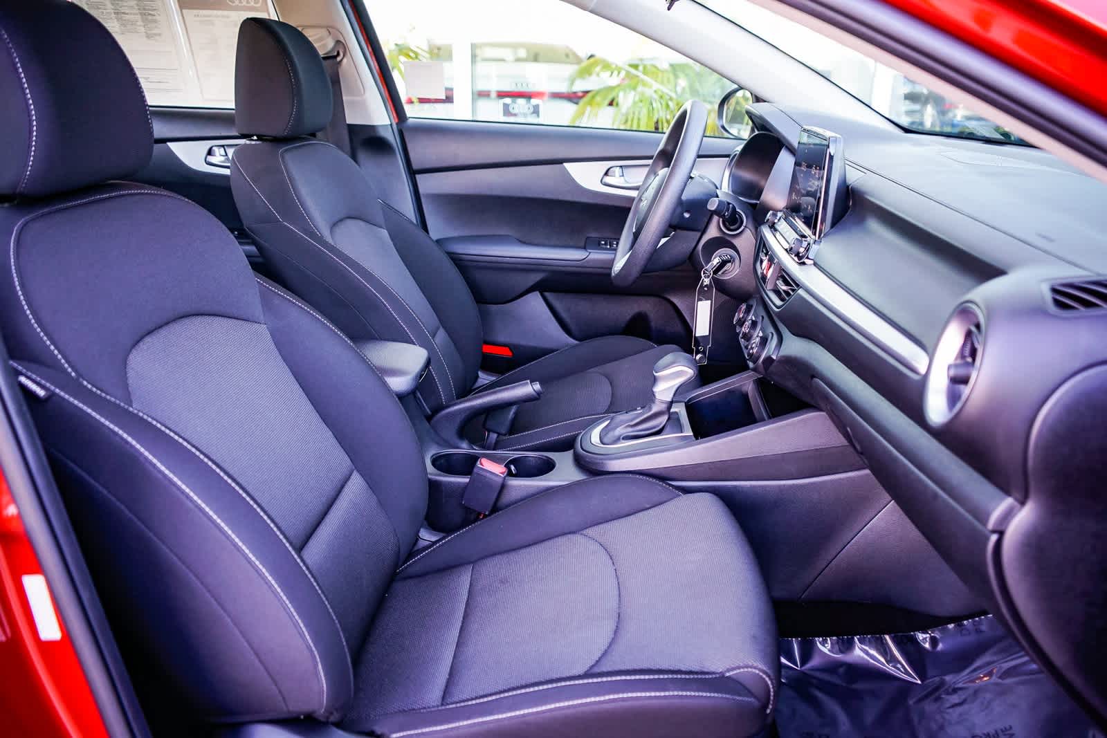 Thumbnail: 2023 Kia Forte - 15