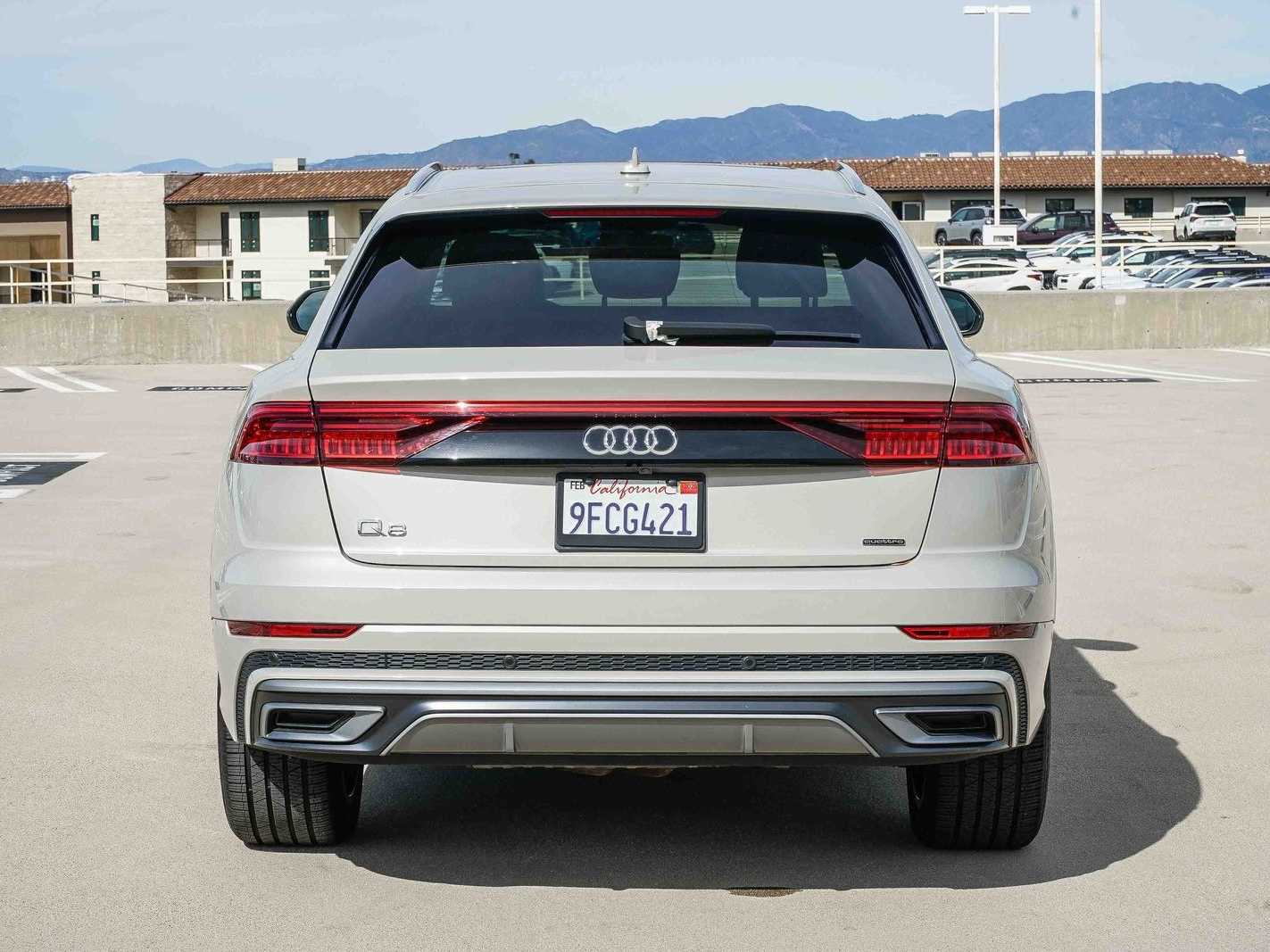 Thumbnail: 2023 Audi Q8 - 3