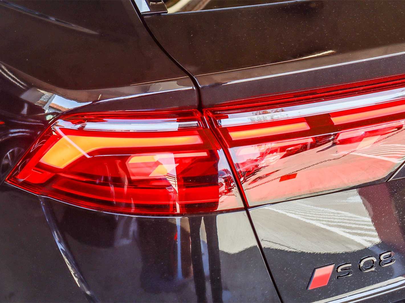 Thumbnail: 2026 Audi SQ8 - 7