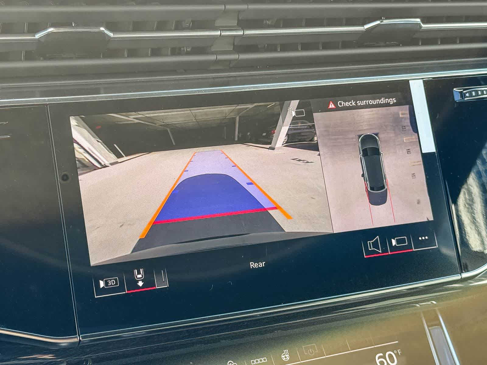 Thumbnail: 2026 Audi Q8 - 25