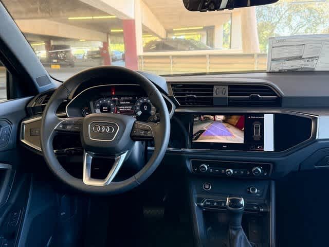 Thumbnail: 2025 Audi Q3 - 13