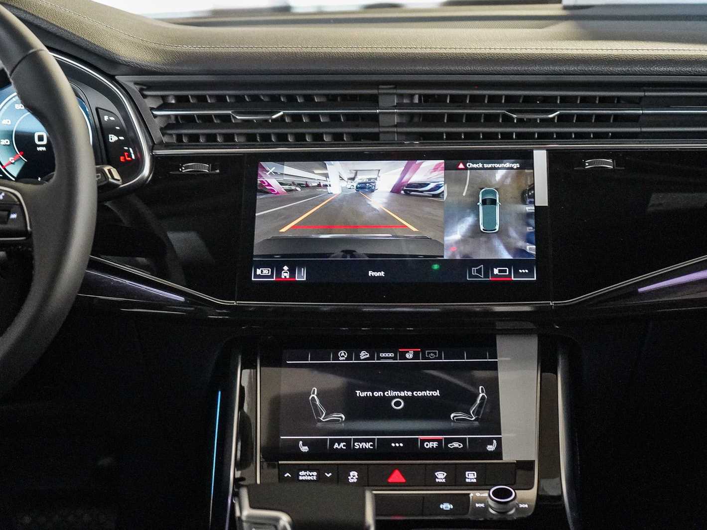 Thumbnail: 2026 Audi Q7 - 14