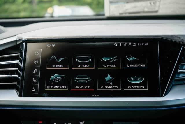 Thumbnail: 2026 Audi Q4 e-tron - 14