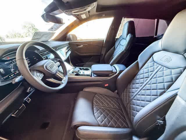 Thumbnail: 2026 Audi SQ8 - 19