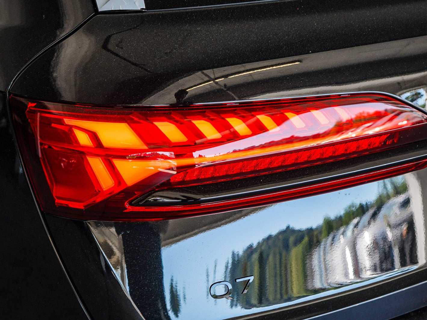 Thumbnail: 2026 Audi Q7 - 7