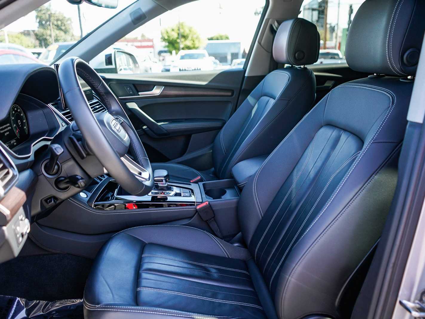 Thumbnail: 2023 Audi Q5 - 17