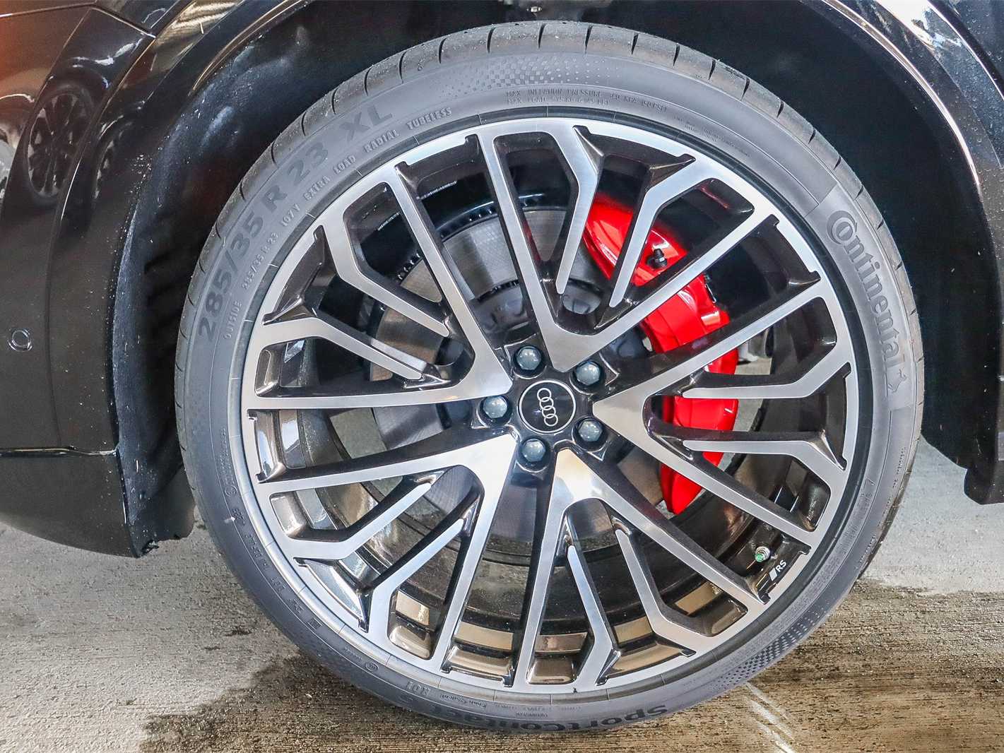 Thumbnail: 2026 Audi SQ8 - 9