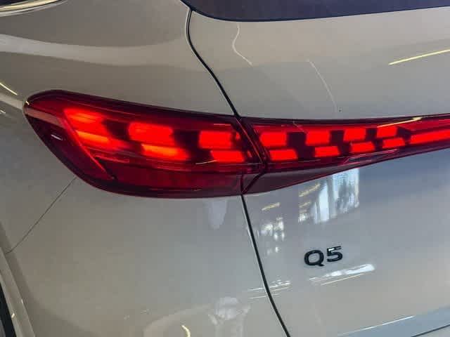 Thumbnail: 2025 Audi Q5 - 7