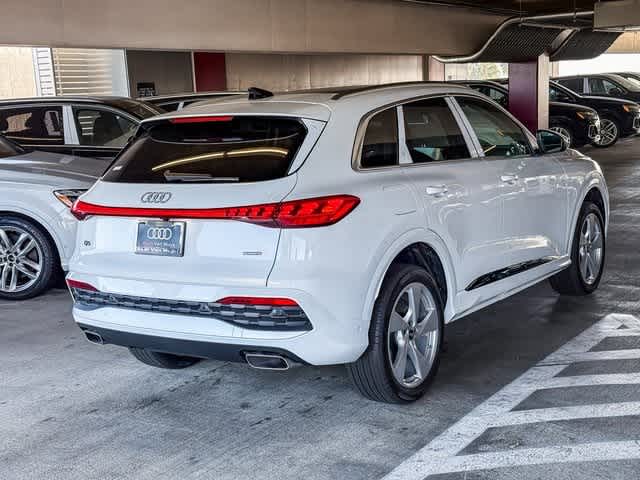 Thumbnail: 2025 Audi Q5 - 4