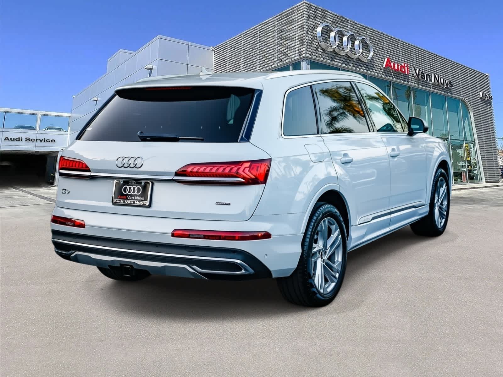 Thumbnail: 2021 Audi Q7 - 4