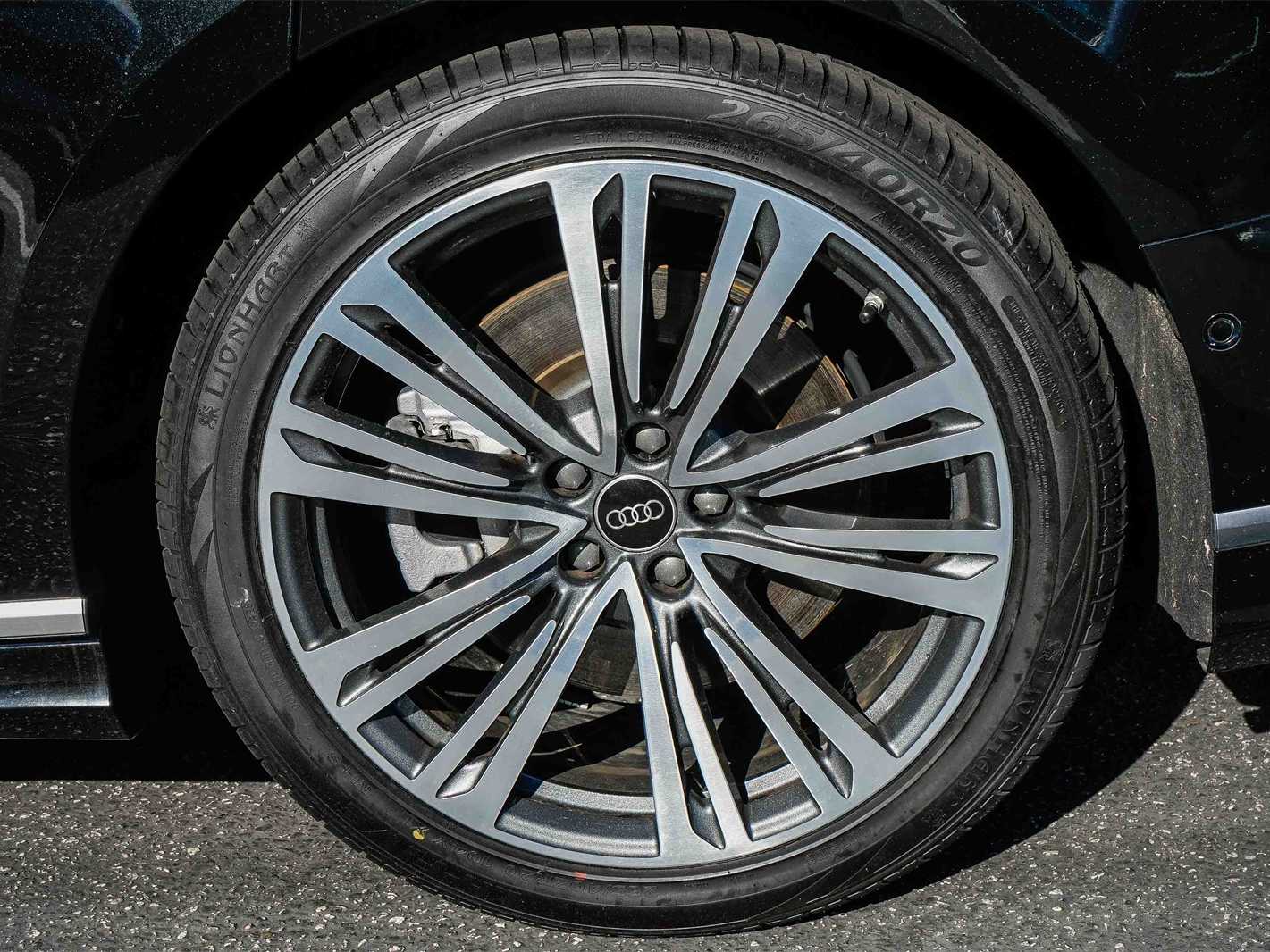 Thumbnail: 2022 Audi A8 - 10