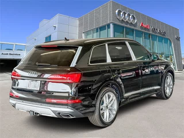 Thumbnail: 2025 Audi Q7 - 4