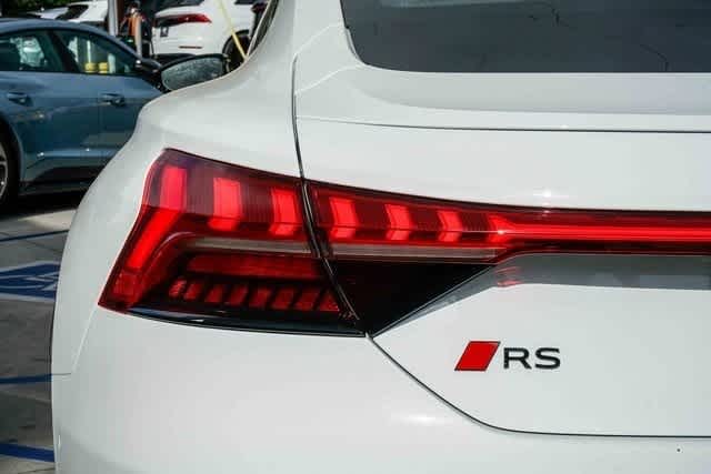 Thumbnail: 2025 Audi RS e-tron GT - 9