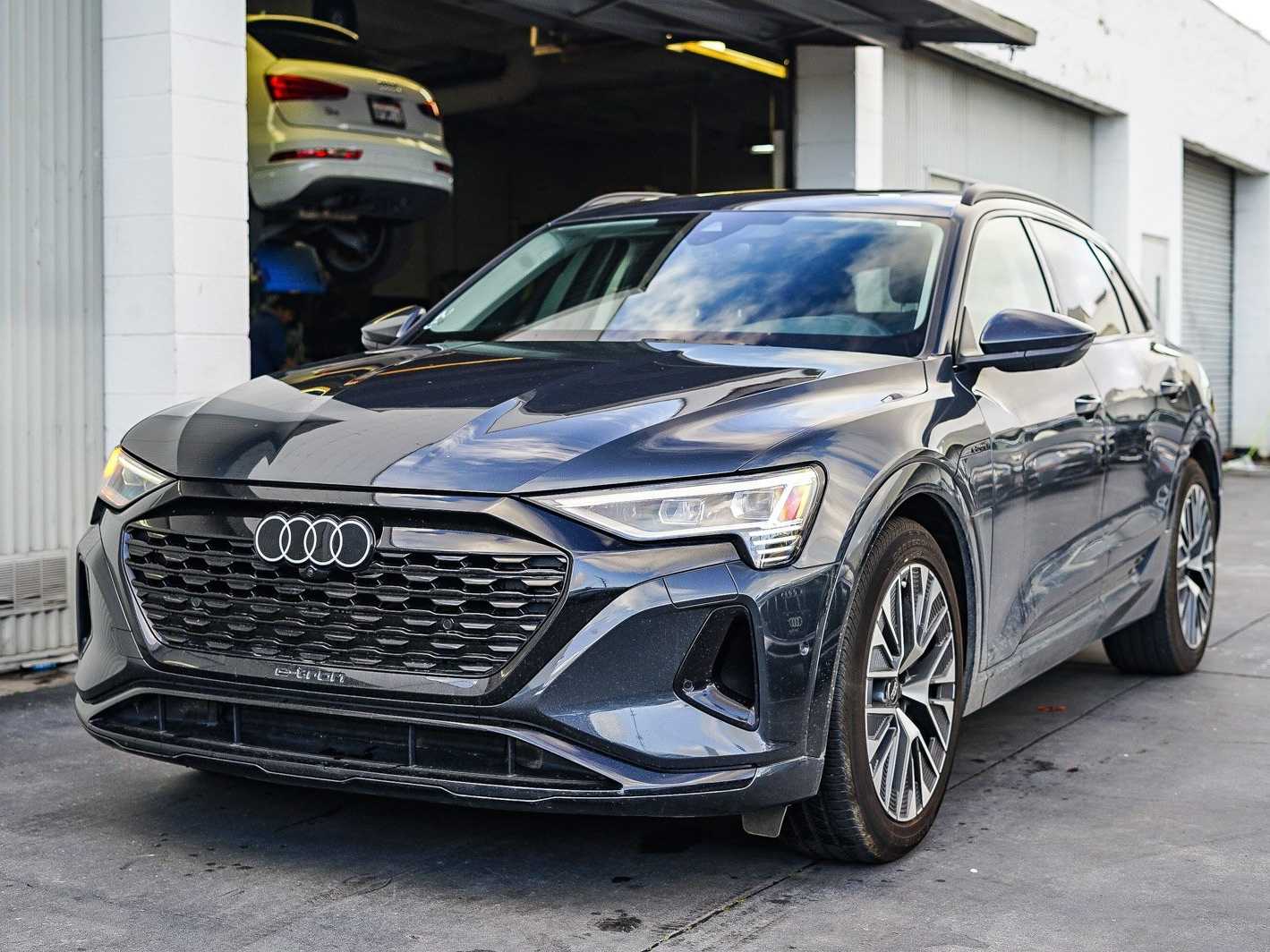 2024 Audi Q8 e-tron Premium Plus -
                  Sherman Oaks, CA
