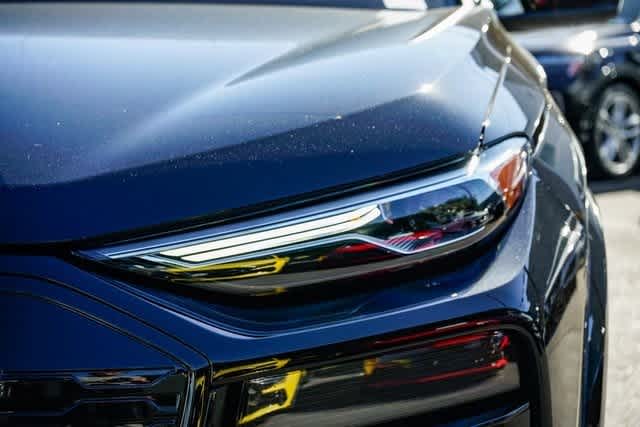 Thumbnail: 2025 Audi Q6 e-tron - 7