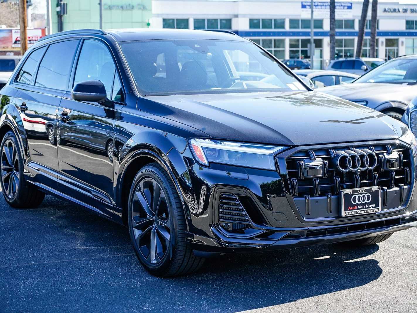 Thumbnail: 2026 Audi Q7 - 5