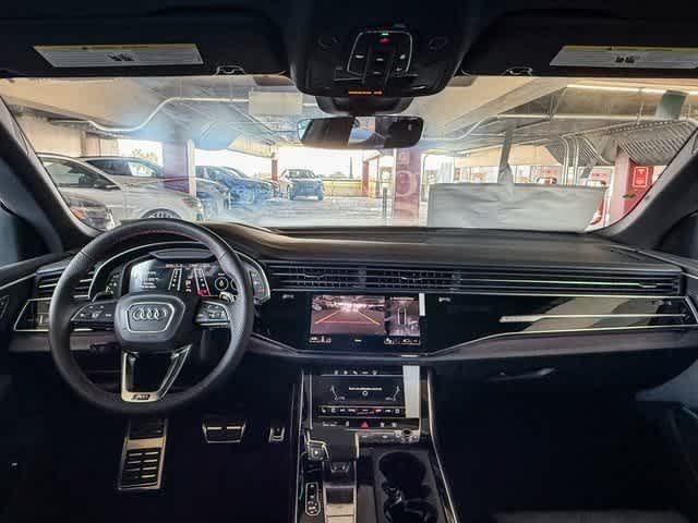 Thumbnail: 2025 Audi RS Q8 - 12