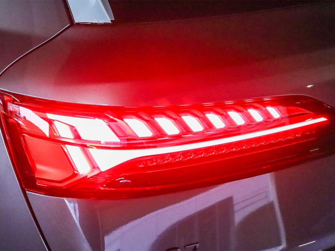 Thumbnail: 2026 Audi Q7 - 7