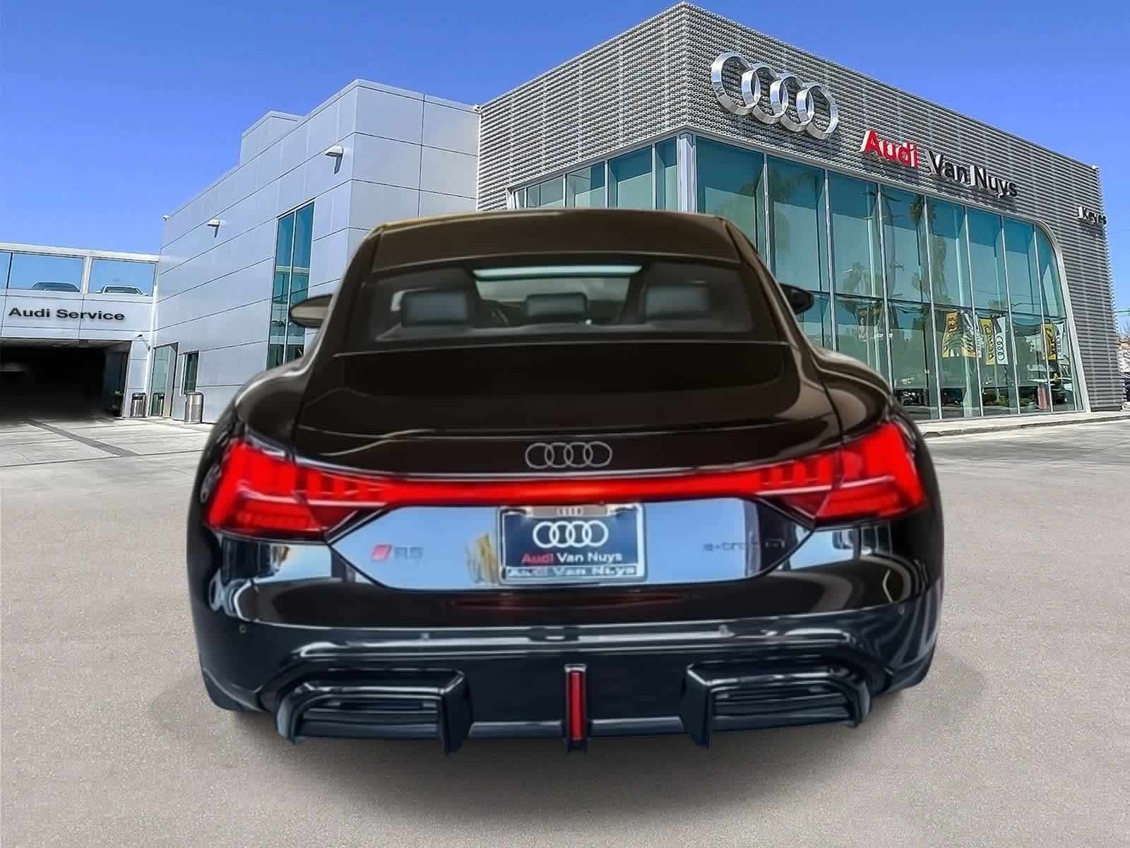 Thumbnail: 2026 Audi RS e-tron GT - 5