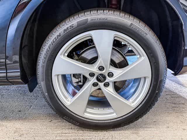 Thumbnail: 2025 Audi Q5 - 8