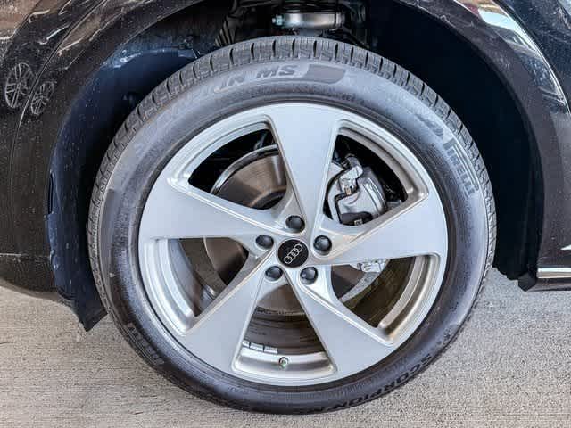 Thumbnail: 2025 Audi Q5 - 9