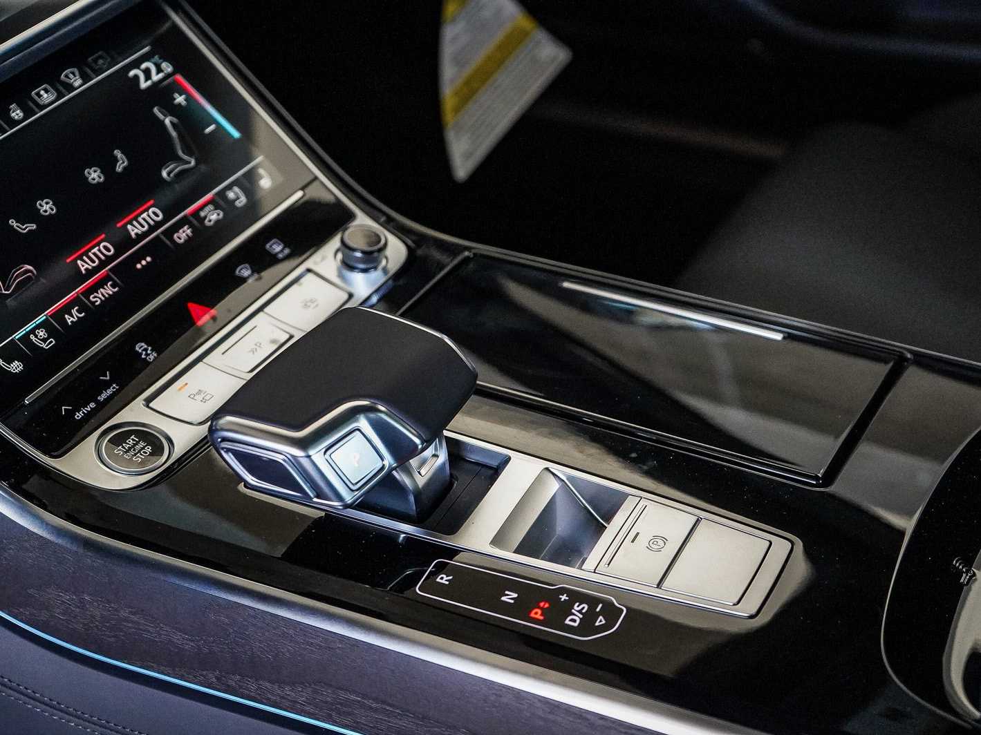 Thumbnail: 2026 Audi A8 - 20