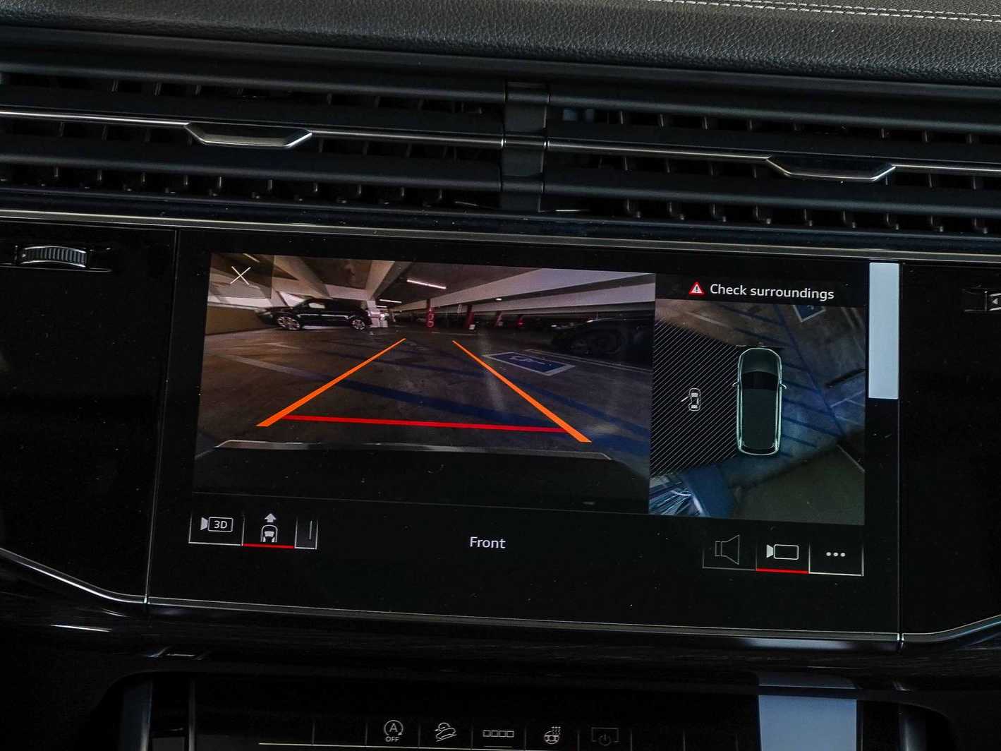 Thumbnail: 2026 Audi Q7 - 14